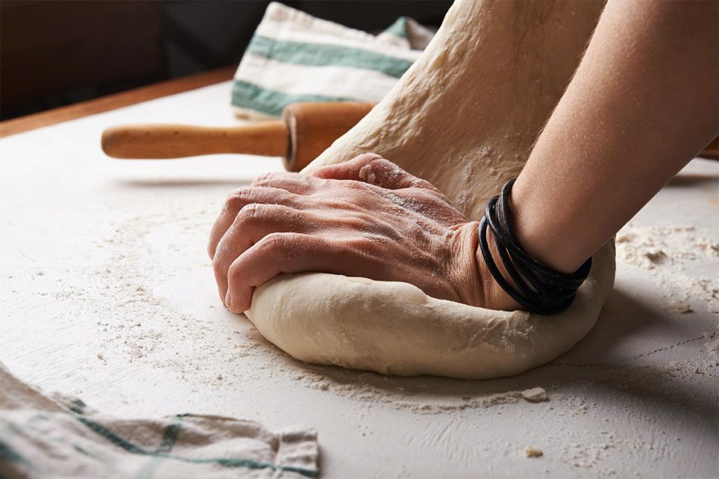 Bäckerei - Dornwiesenhof in Fichtenberg-Mittelrot / Ferienwohnung - Bäckerei - Hofladen - Eis - Schnapsbrennerei - Events